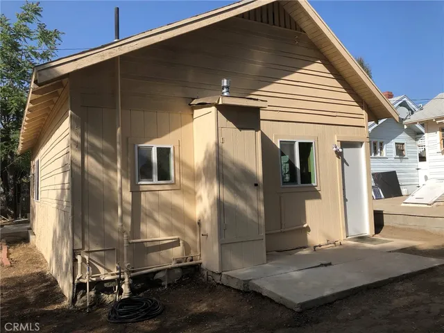 $880,000 | 411 North Main Street, Lake Elsinore, CA 92530