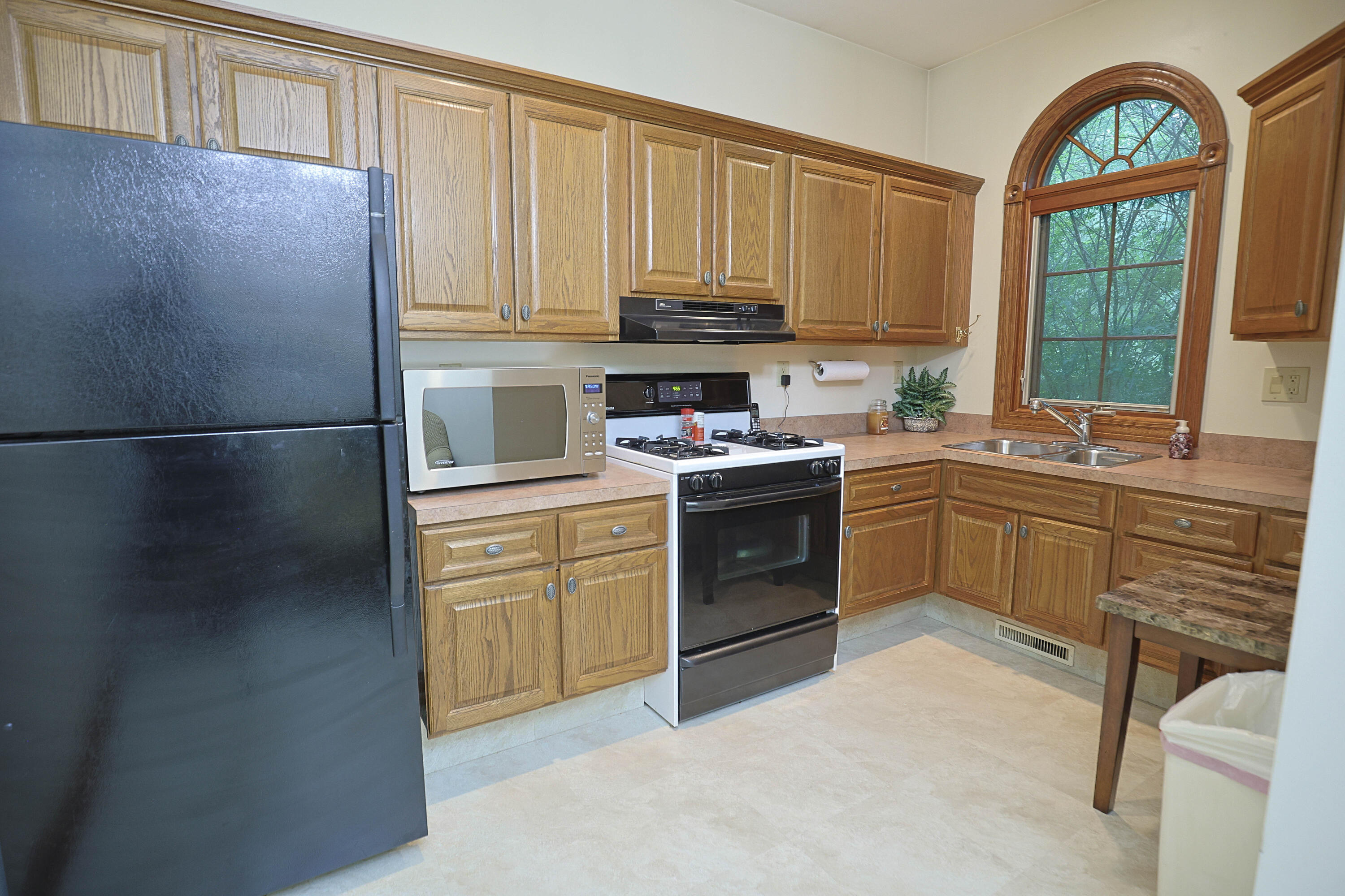 2315 Weigl Road Saginaw, MI 48609 - Photo 59 of 154 West Wing Kitchen