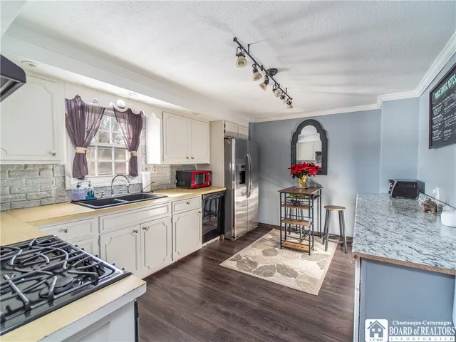 $270,000 | 10391 West Side Hill Road, Ripley, NY 14775