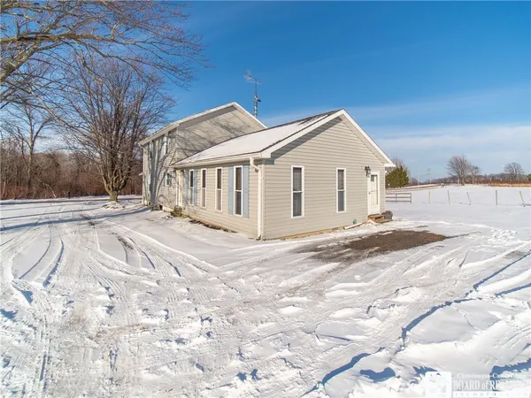 $265,000 | 10391 West Side Hill Road, Ripley, NY 14775