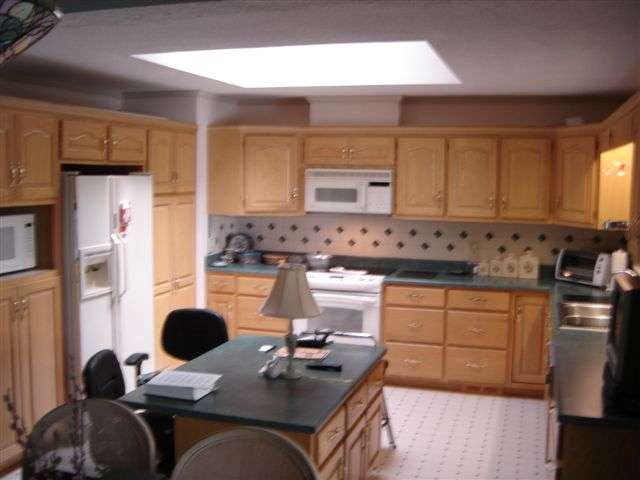 18029 State Rd S-37-588 Seneca, SC 29672 - Photo 4 of 9 Gallery Image 4