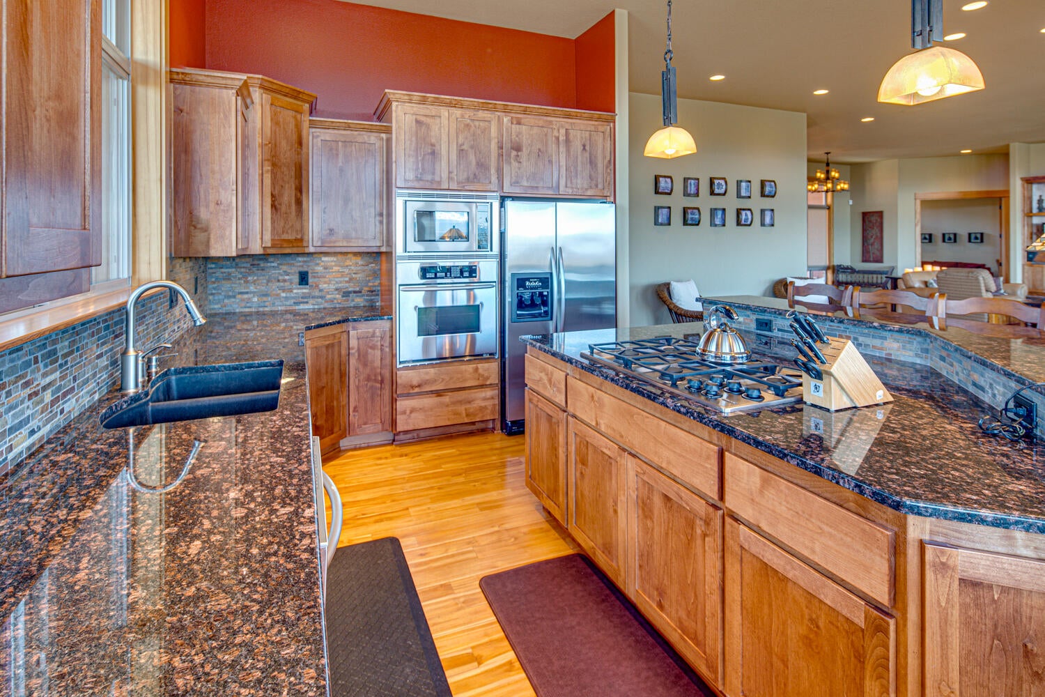 994 Highland View Loop Redmond, OR 97756 - Photo 18 of 44 994-160