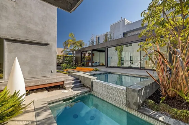 $39,500 | 27 Driftwood Street, Marina del Rey, CA 90292