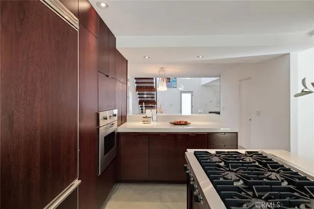 $39,500 | 27 Driftwood Street, Marina del Rey, CA 90292