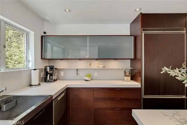 $39,500 | 27 Driftwood Street, Marina del Rey, CA 90292