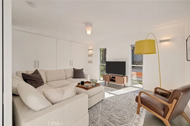 $39,500 | 27 Driftwood Street, Marina del Rey, CA 90292