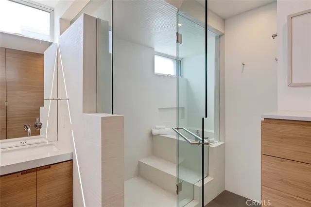 $39,500 | 27 Driftwood Street, Marina del Rey, CA 90292