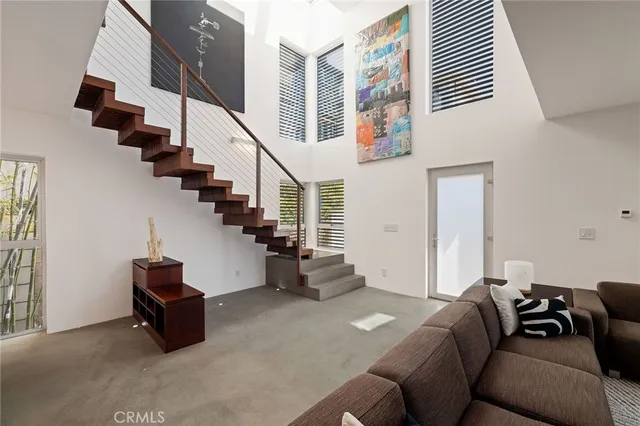 $39,500 | 27 Driftwood Street, Marina del Rey, CA 90292