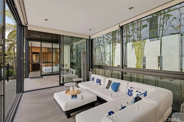 $39,500 | 27 Driftwood Street, Marina del Rey, CA 90292