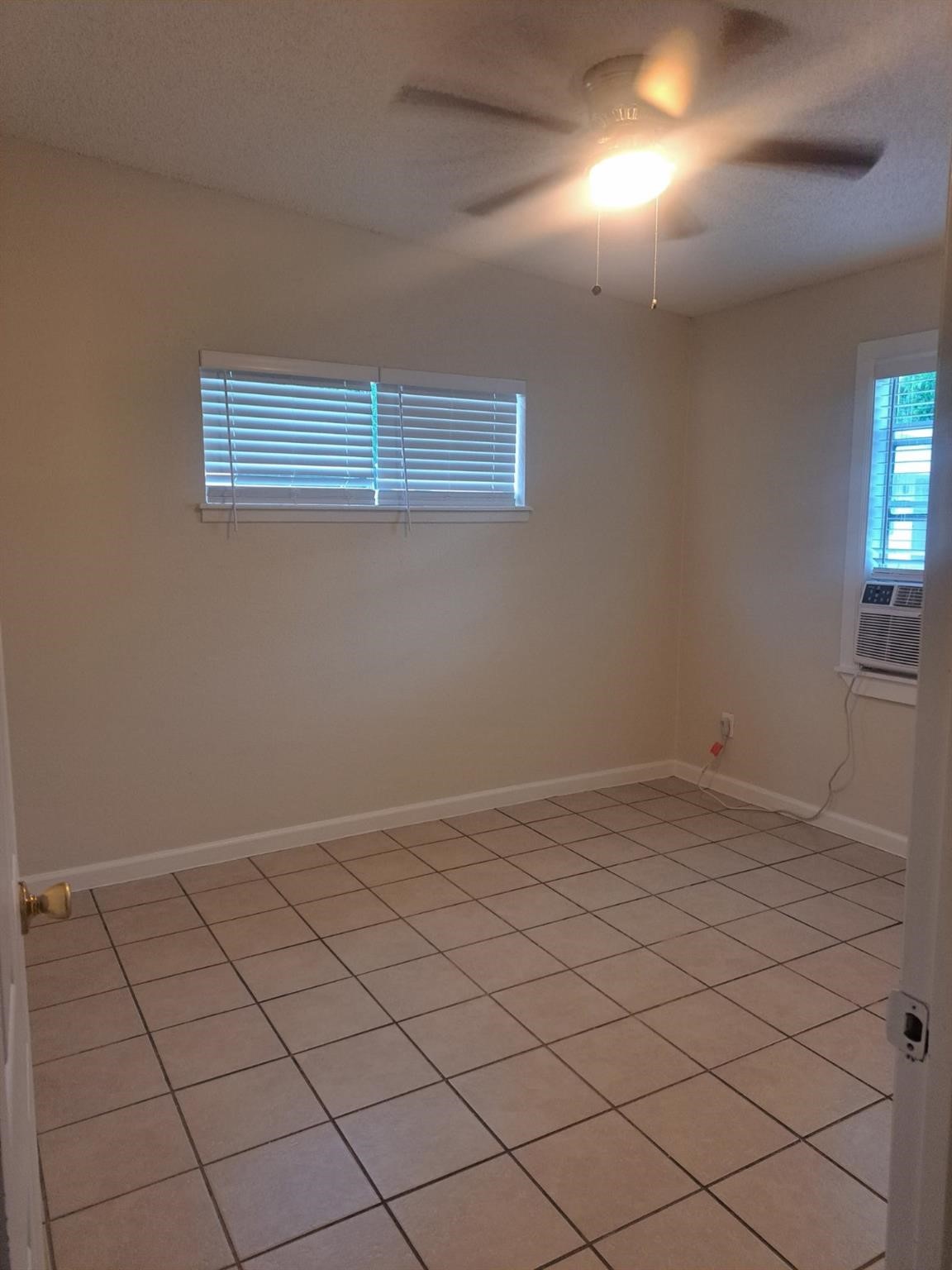 3357 Frick Road, Unit 11 Houston, TX 77086 - Photo 4 of 7