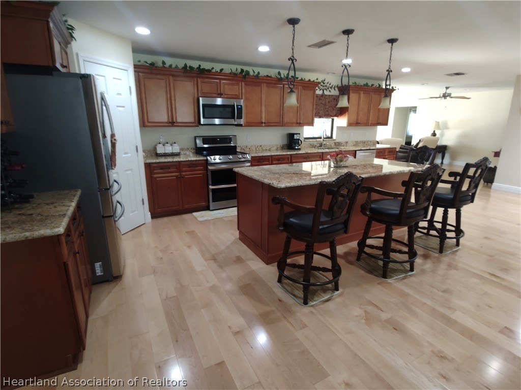 2323 Country Hill Road Sebring, FL 33872 - Photo 3 of 35 Gallery Image 3