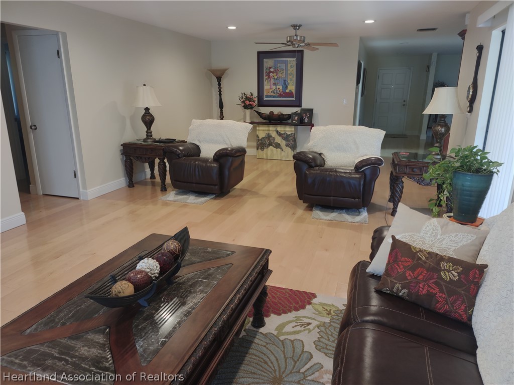 2323 Country Hill Road Sebring, FL 33872 - Photo 8 of 35 Gallery Image 8