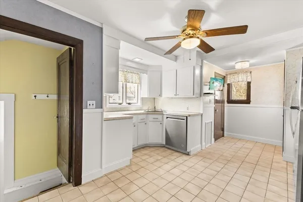 $809,900 | 323 Washington Street, Norwood, MA 02062