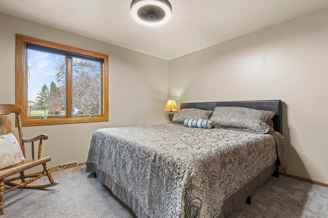 $479,900 | 1275 Carmen Court, De Pere, WI 54115