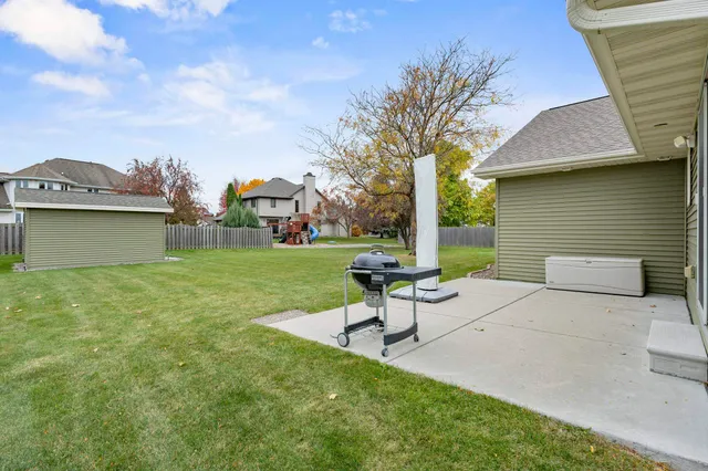 $479,900 | 1275 Carmen Court, De Pere, WI 54115
