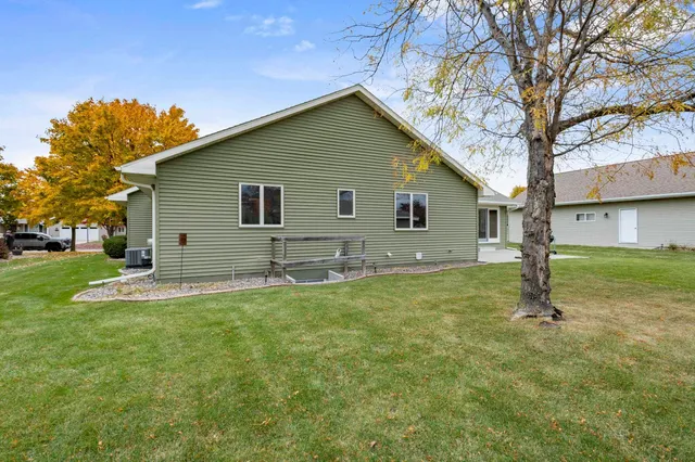 $479,900 | 1275 Carmen Court, De Pere, WI 54115