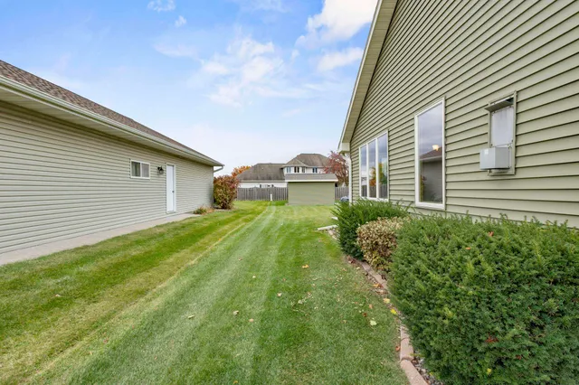 $479,900 | 1275 Carmen Court, De Pere, WI 54115