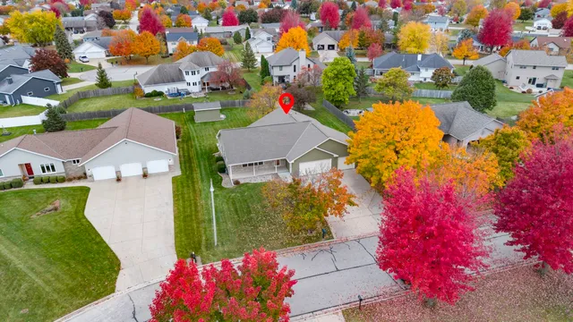 $479,900 | 1275 Carmen Court, De Pere, WI 54115