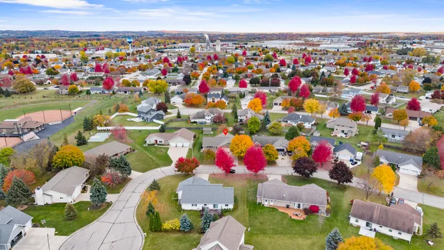 $479,900 | 1275 Carmen Court, De Pere, WI 54115