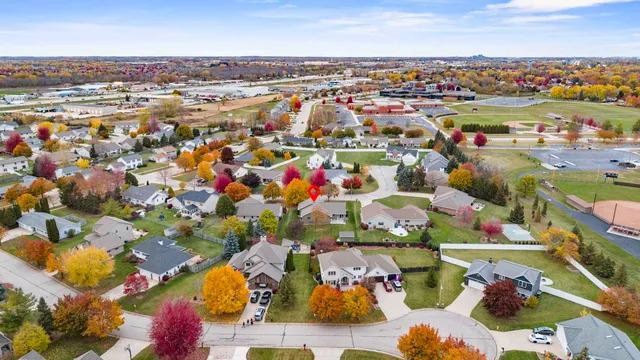 $479,900 | 1275 Carmen Court, De Pere, WI 54115