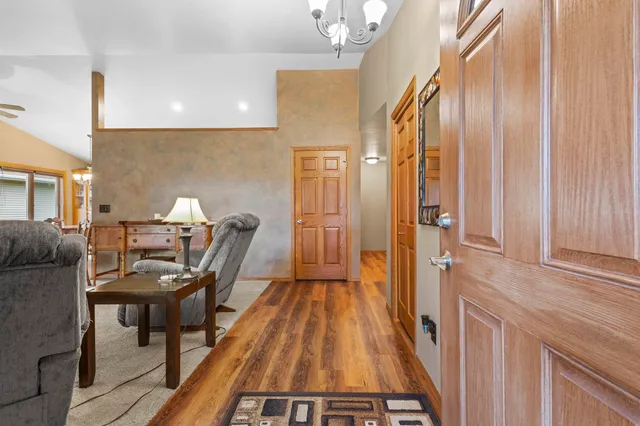 $479,900 | 1275 Carmen Court, De Pere, WI 54115