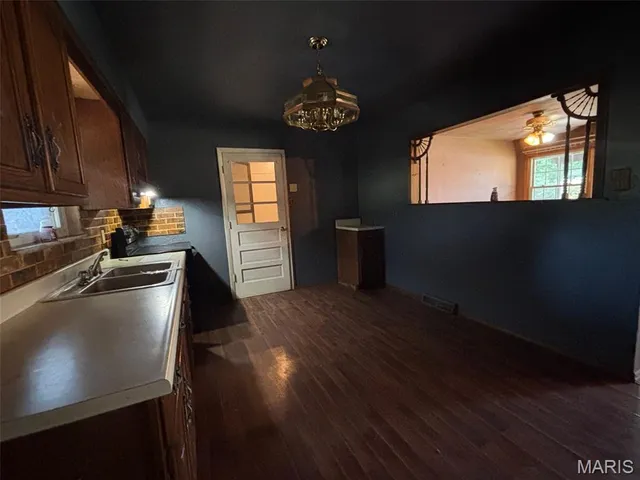 $80,000 | 2822 Sunset Drive, Granite City, IL 62040