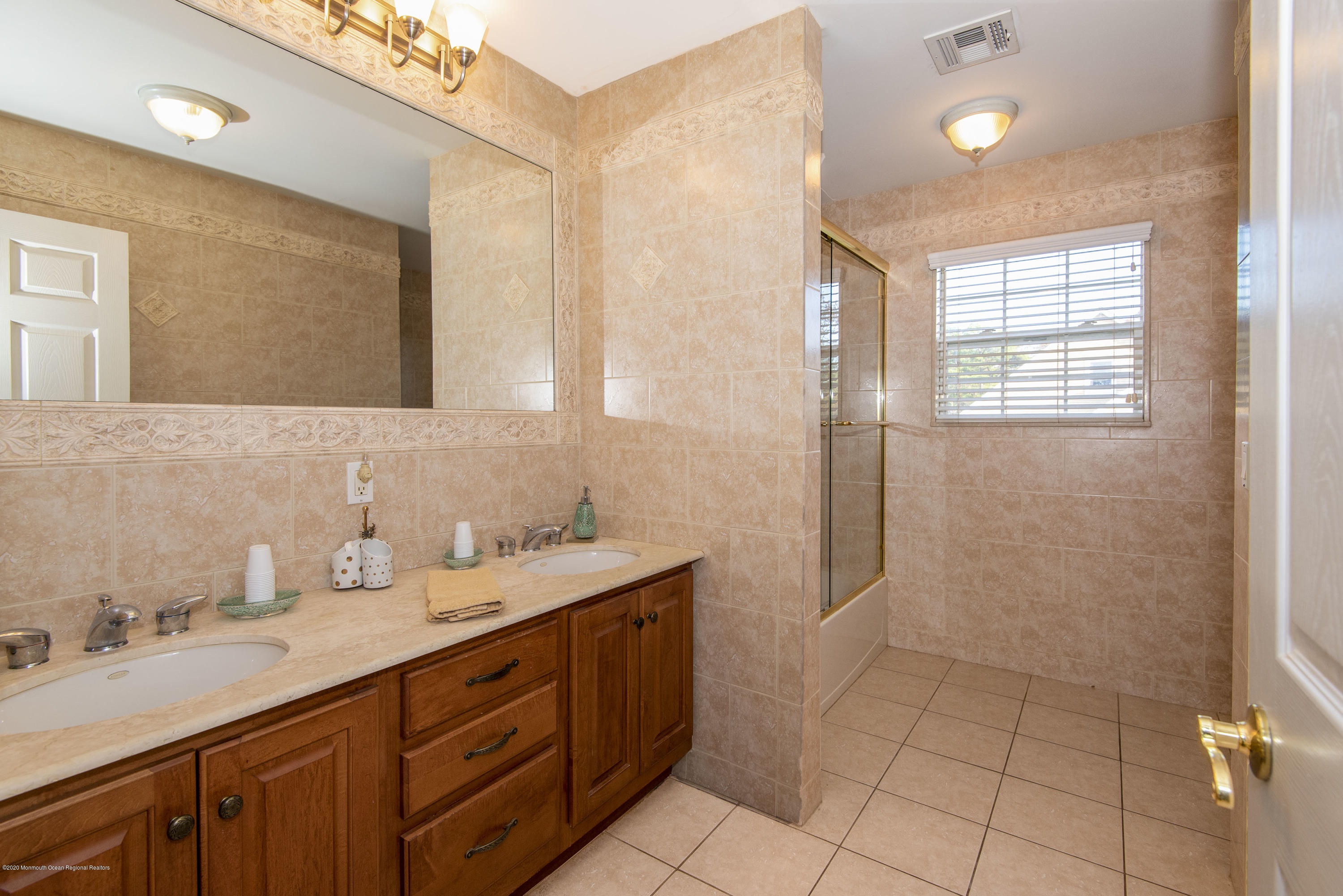 27 Callaghan Road Brick, NJ 08724 - Photo 34 of 42 Bath_1