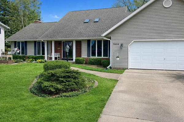 $499,900 | 5604 Maldwyn Lane, Madison, WI 53716