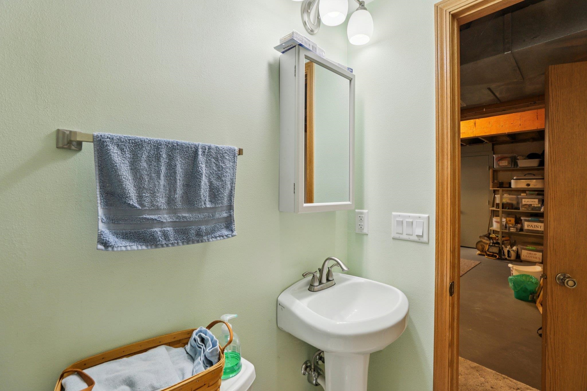 5604 Maldwyn Lane Madison, WI 53716 - Photo 27 of 73
