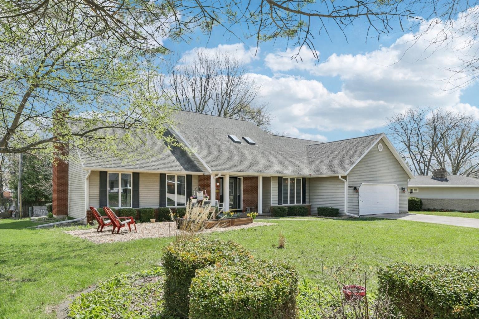 5604 Maldwyn Lane Madison, WI 53716 - Photo 3 of 73