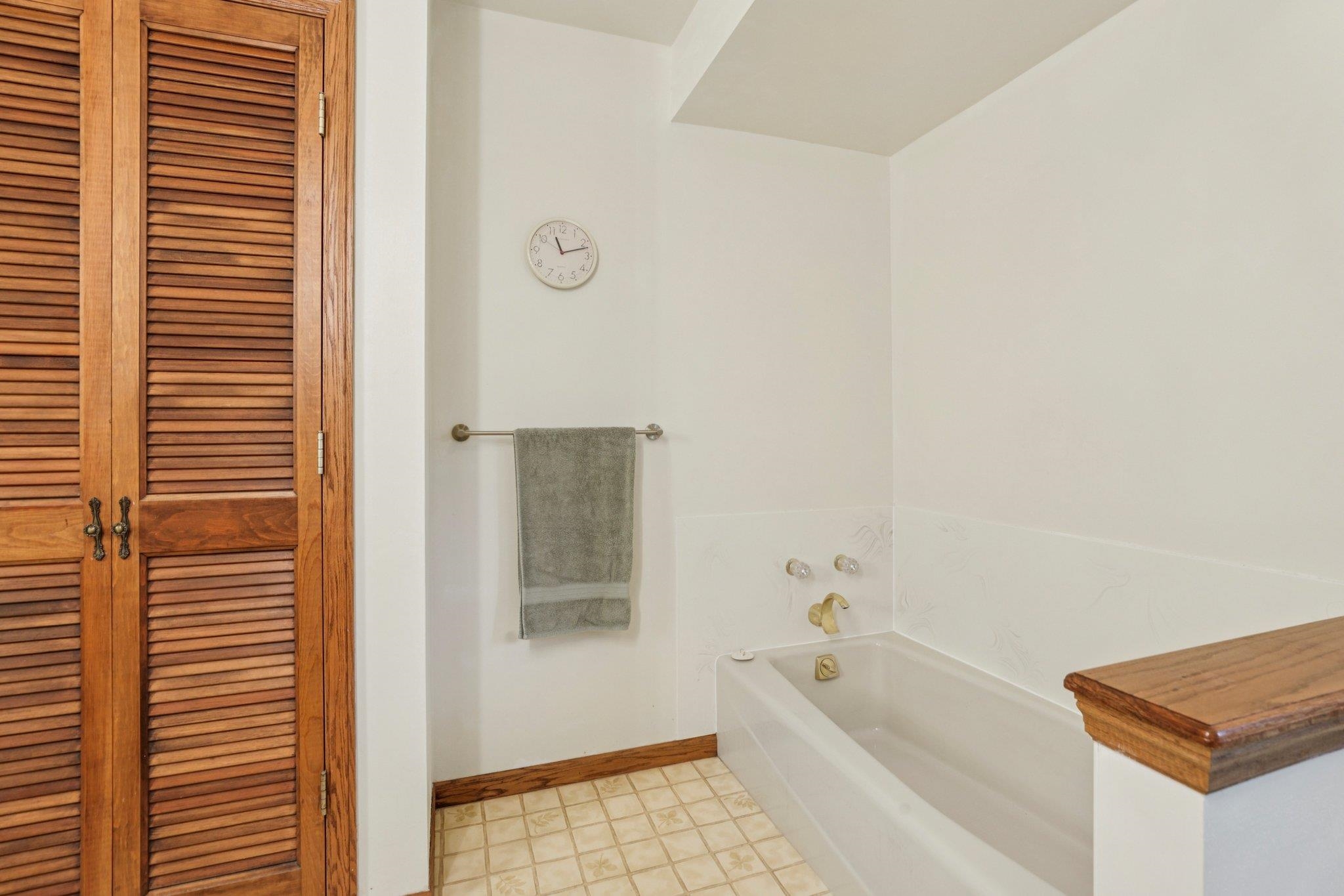 5604 Maldwyn Lane Madison, WI 53716 - Photo 33 of 73