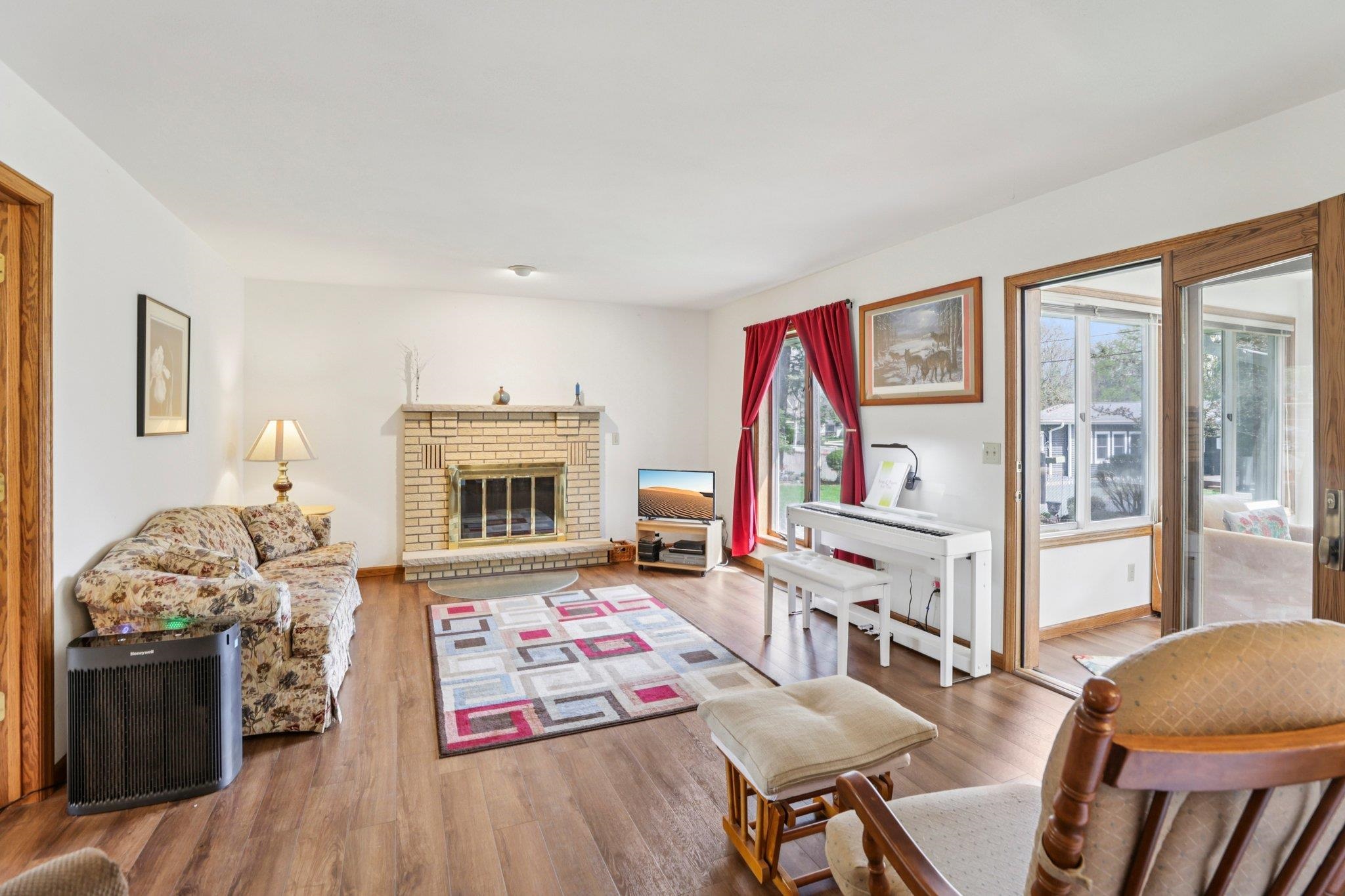 5604 Maldwyn Lane Madison, WI 53716 - Photo 5 of 73