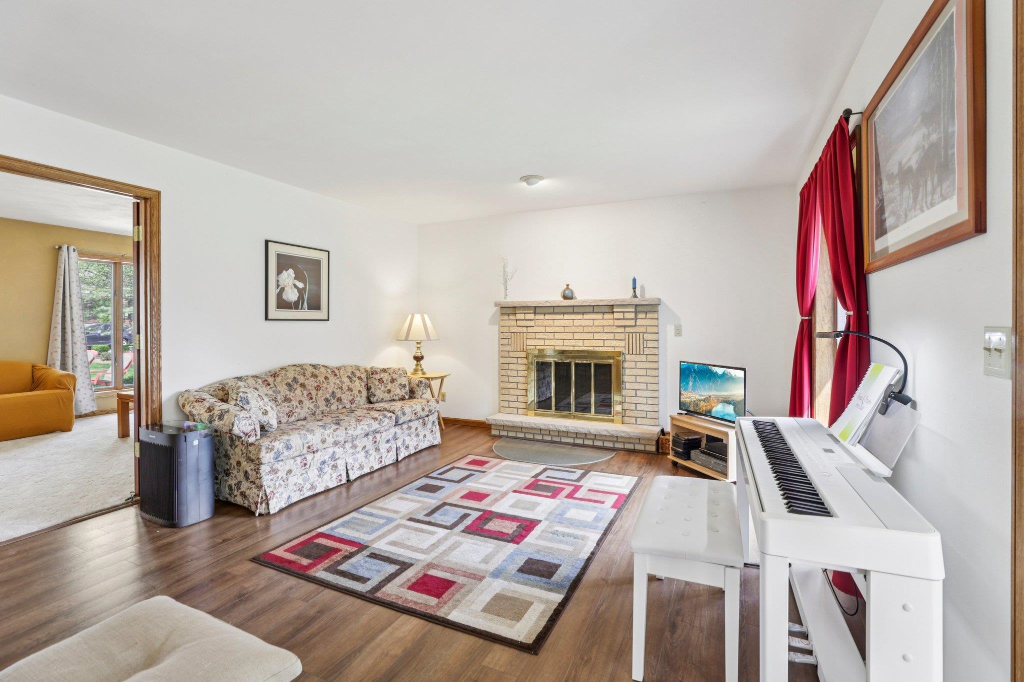 5604 Maldwyn Lane Madison, WI 53716 - Photo 6 of 73