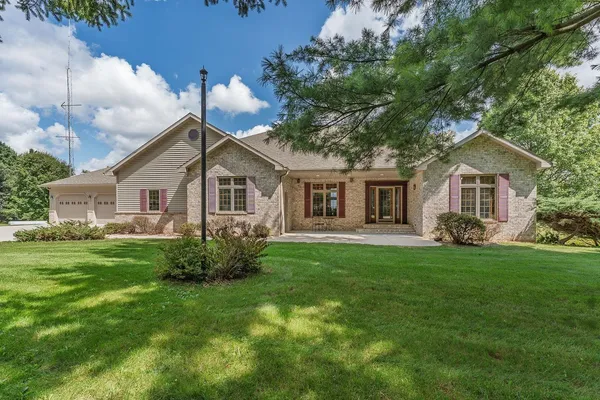 $949,900 | S1312 Brandt Road, La Valle, WI 53941