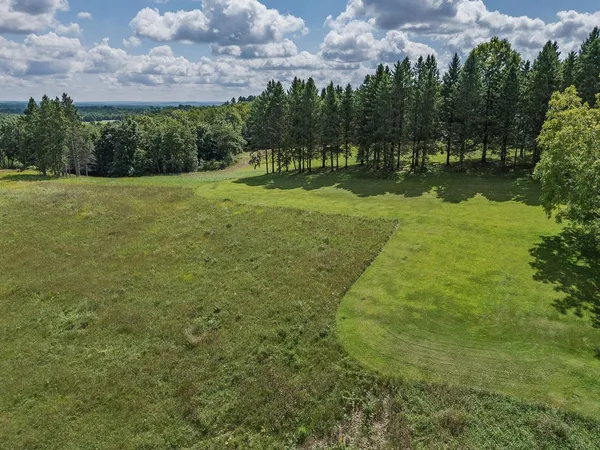 $949,900 | S1312 Brandt Road, La Valle, WI 53941