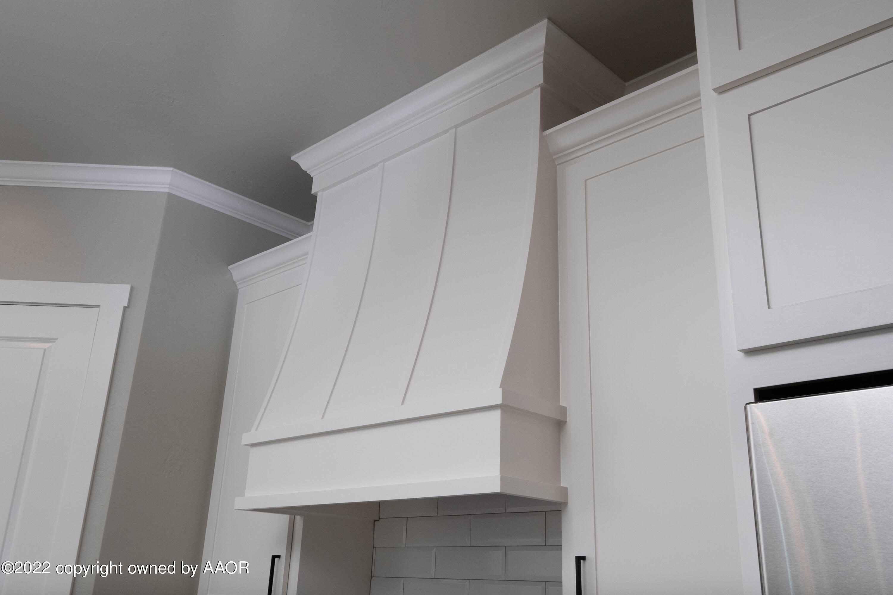 9414 Stonecrest Drive Amarillo, TX 79118 - Photo 23 of 60 a view of an empty walk in closet