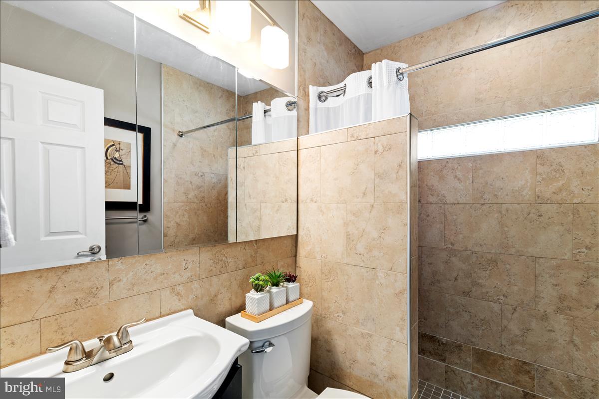 46 Jasmine Road Levittown, PA 19056 - Photo 16 of 34 Gallery Image 16