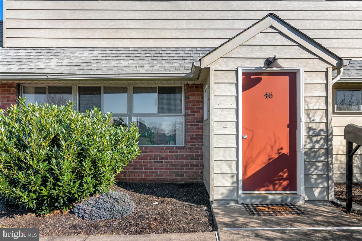46 Jasmine Road Levittown, PA 19056 - Photo 2 of 34 Gallery Image 2