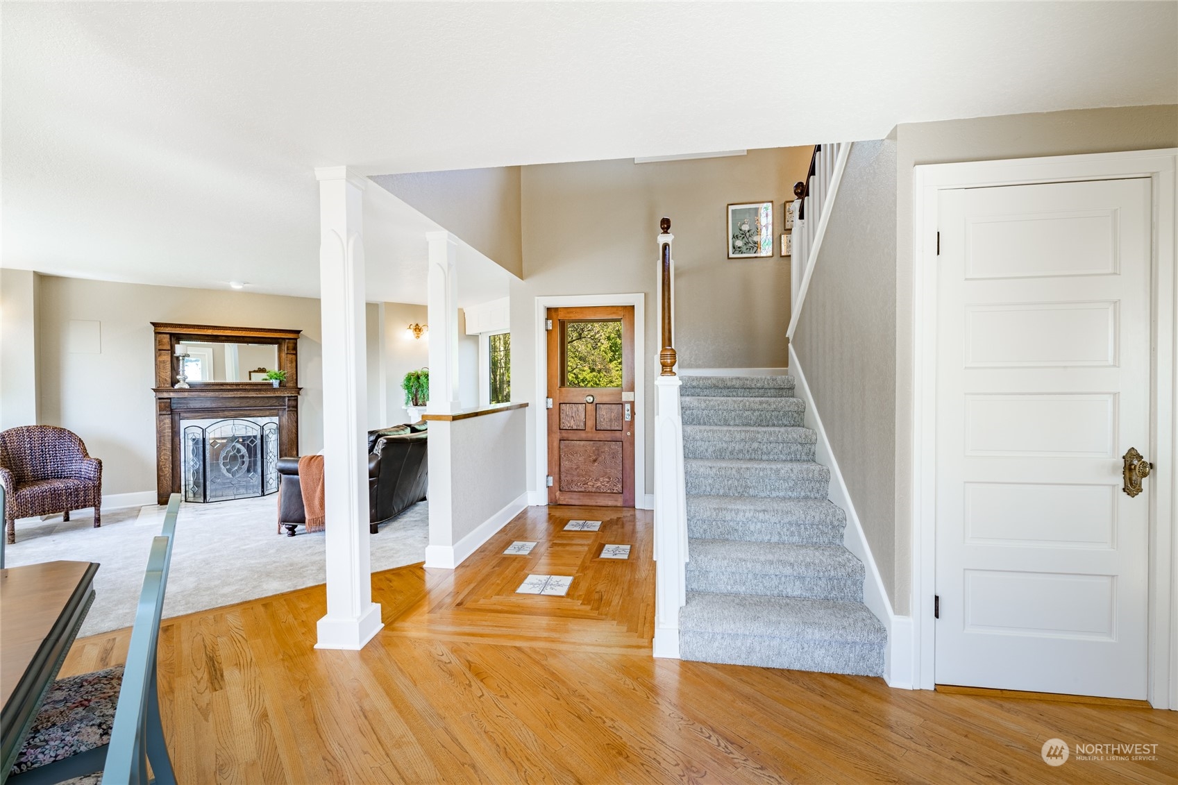 3335 Sweet Road Blaine, WA 98230 - Photo 5 of 40 a view of a living room with furniture and wooden floor