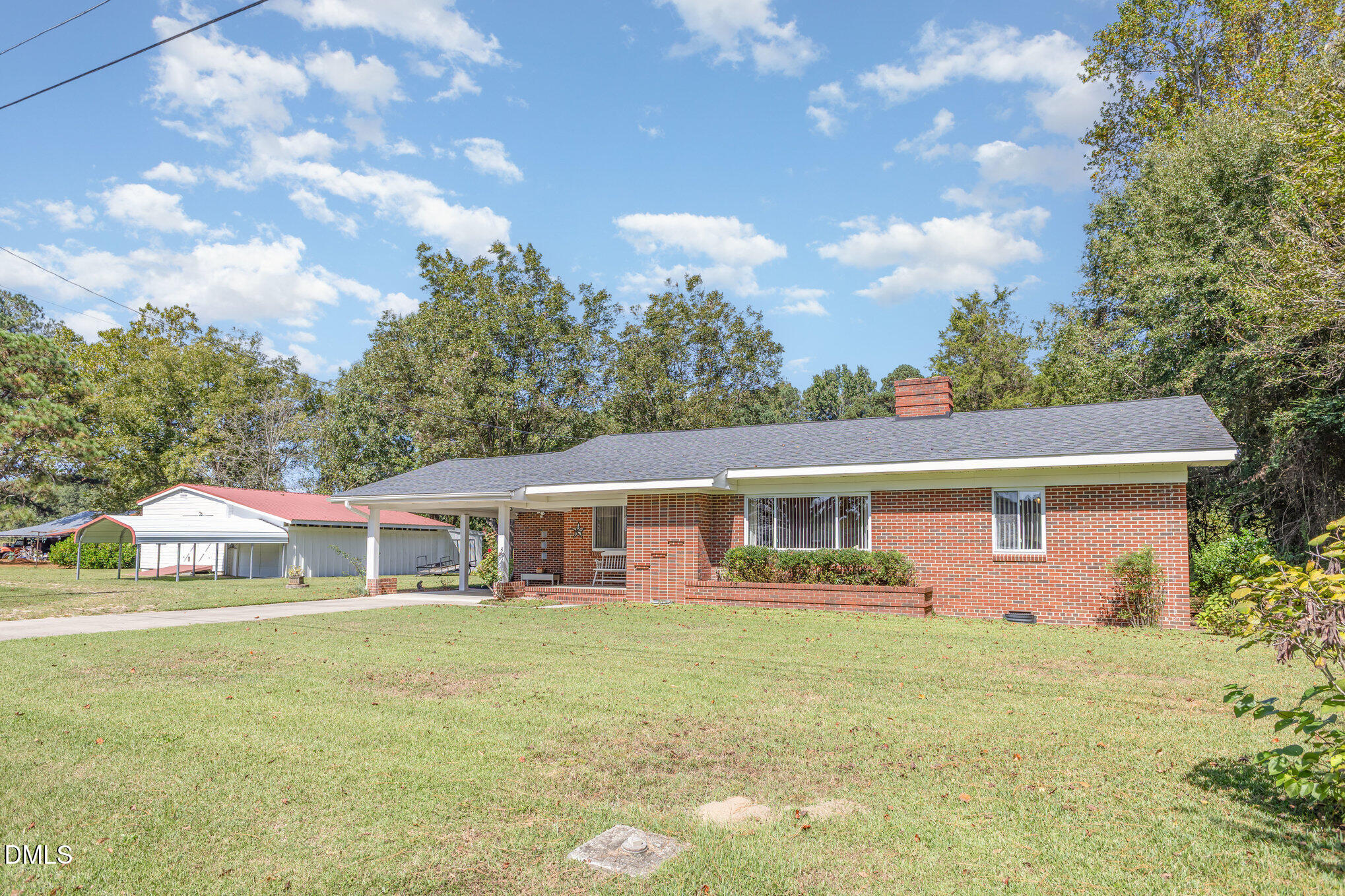 54 Holland Road Smithfield, NC 27577 - Photo 3 of 30 002_file_86