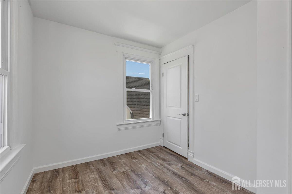 94 Riva Avenue Milltown, NJ 08850 - Photo 23 of 43