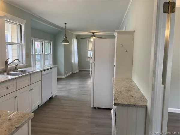 $2,400 | 31 Daggett Street, Milford, CT 06460