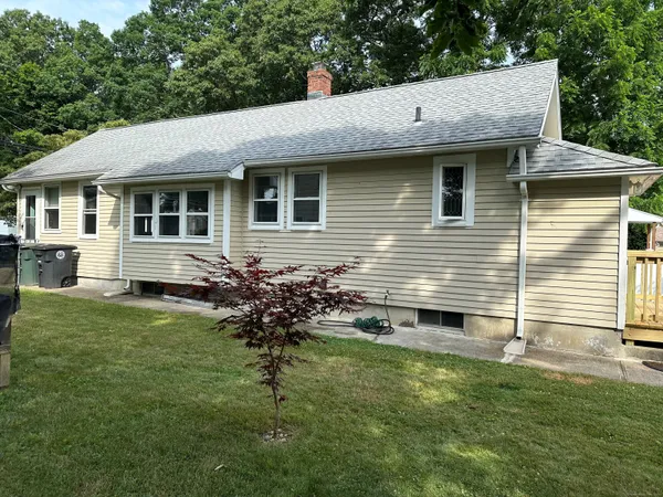 $2,400 | 31 Daggett Street, Milford, CT 06460