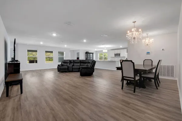 $385,000 | 42 East Pecan Street, Crawfordville, FL 32327