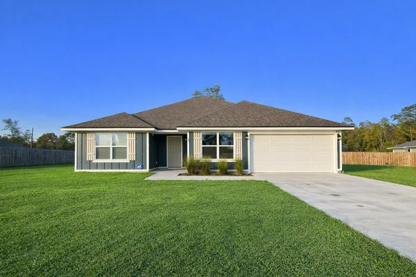 $385,000 | 42 East Pecan Street, Crawfordville, FL 32327