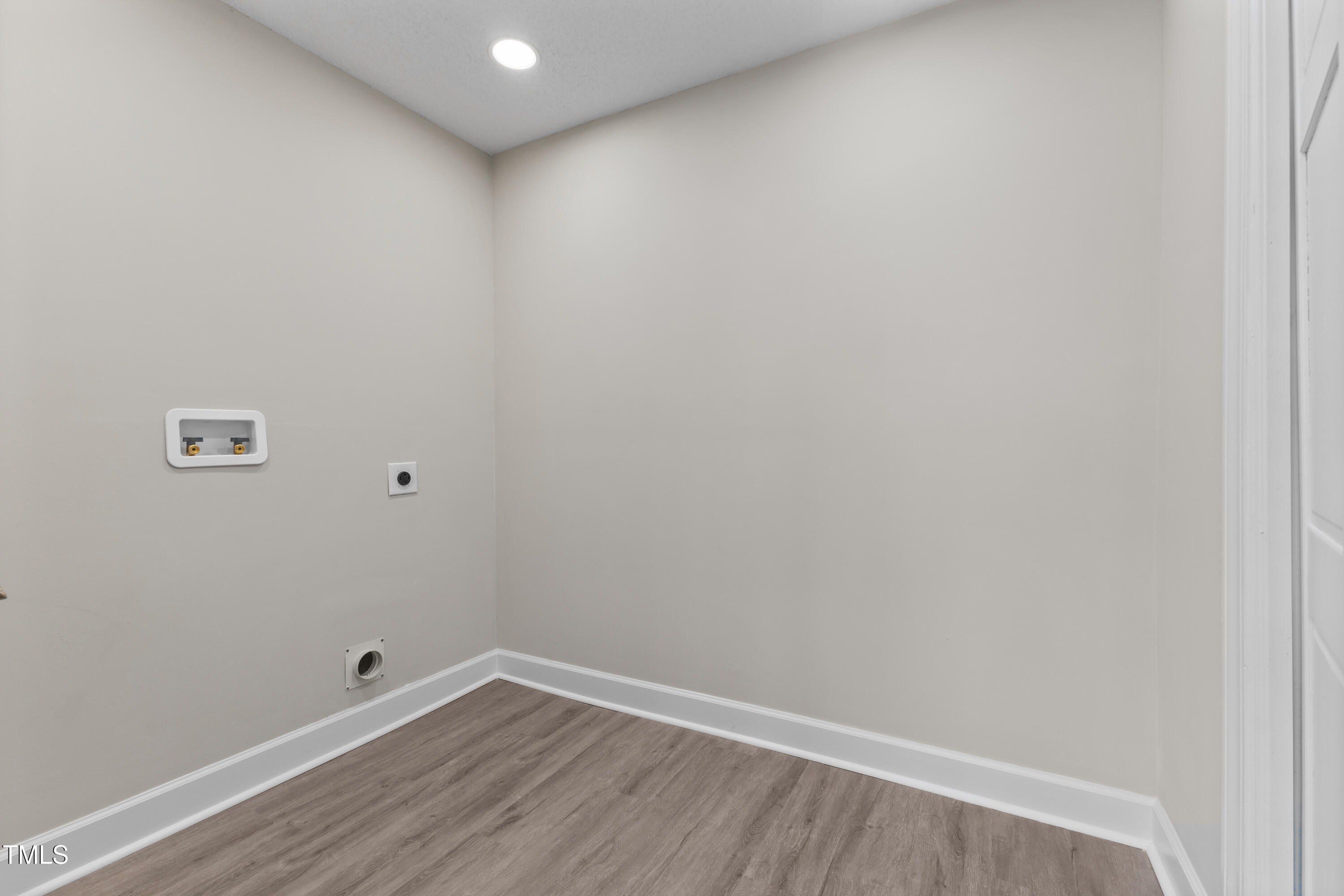 5311 Fairground Road Dunn, NC 28334 - Photo 21 of 51 Laundry Room
