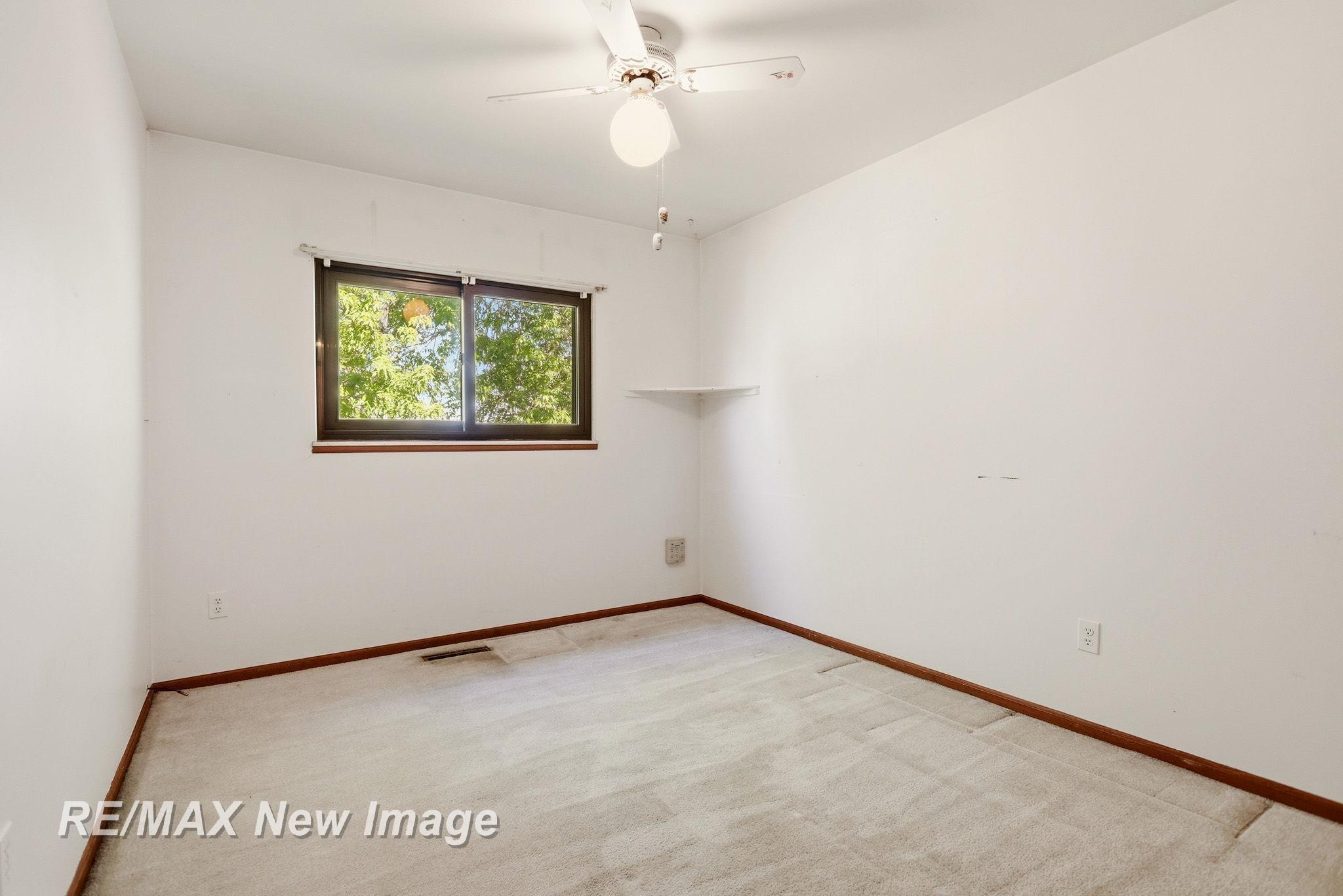 577 South Lincoln Road Bay City, MI 48708 - Photo 21 of 46