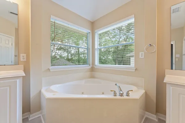$465,000 | 71 North Acacia Park Circle, The Woodlands, TX 77382