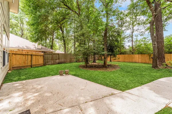 $465,000 | 71 North Acacia Park Circle, The Woodlands, TX 77382