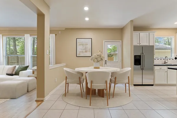 $465,000 | 71 North Acacia Park Circle, The Woodlands, TX 77382